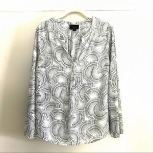 🍀🍀 Spiral print design Blouse